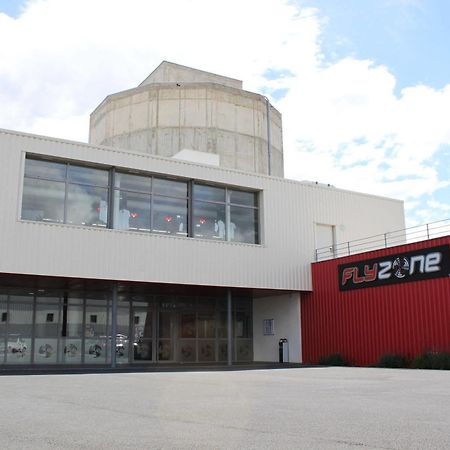 Auberge Flyzone Lézignan-Corbières Exteriér fotografie